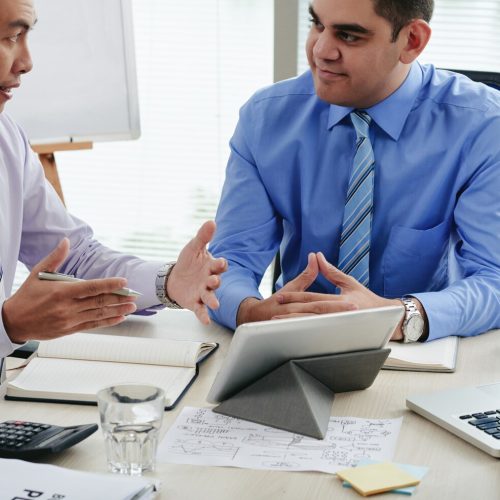 top-executives-working-out-business-strategy-period_1098-19136
